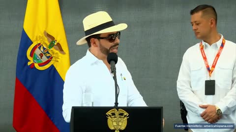 Fotograma en el minuto 3:53